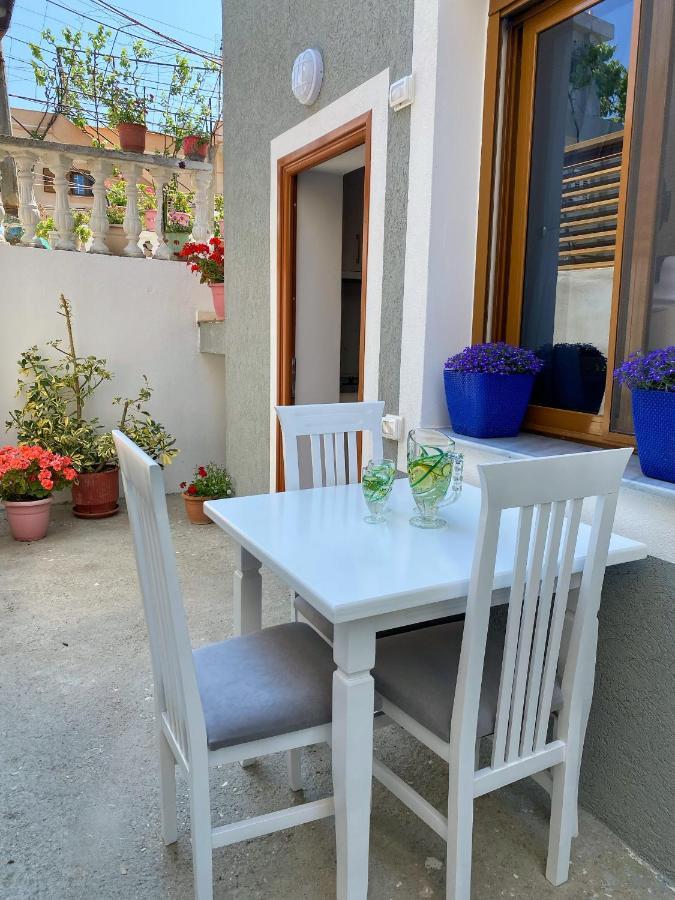 Sunny Guest House Avlonya Dış mekan fotoğraf