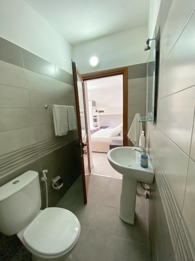 Sunny Guest House Avlonya Dış mekan fotoğraf