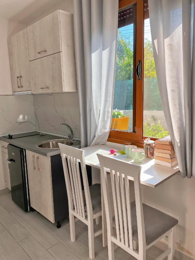 Sunny Guest House Avlonya Dış mekan fotoğraf