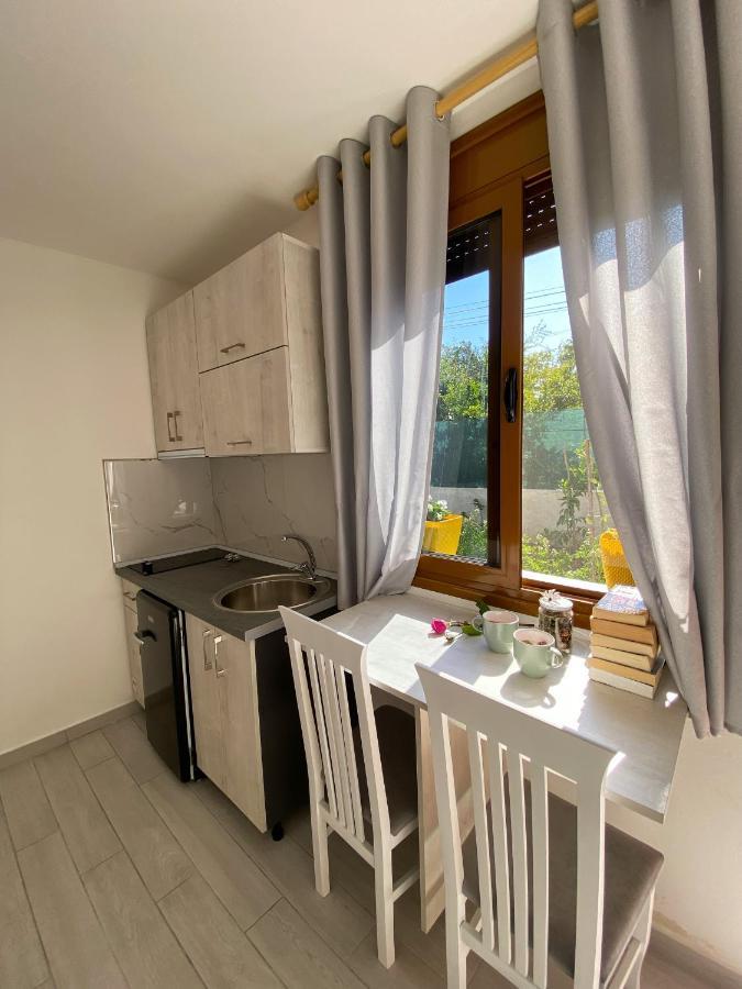 Sunny Guest House Avlonya Dış mekan fotoğraf